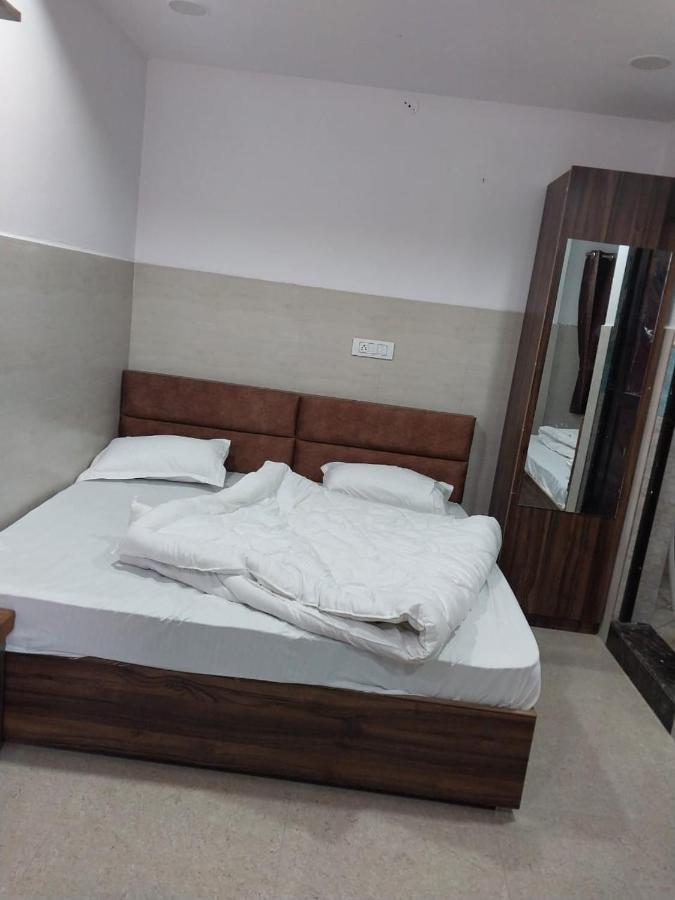 Hotel Sms Ajmer Exteriör bild